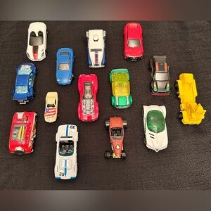 Good Lot Hotwheels Collectable Cars, Deluxe Roadster Jaguar  Micromachine More!